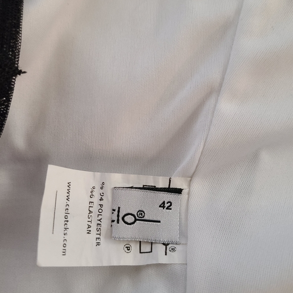 Party and Cocktail Dress - Picture 4 of 10